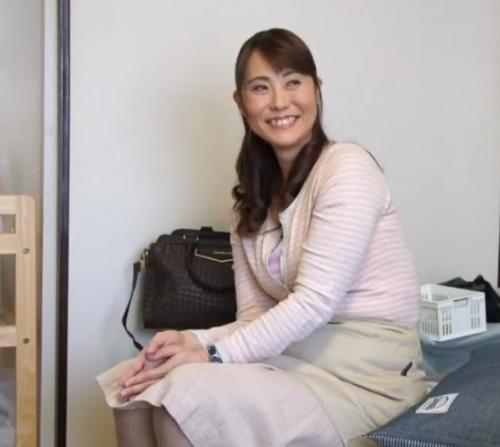 【おばさんレンタル】家事代行を依頼した人妻にセックスもお願いしたら欲求不満でしっとりフェラと中出しセックスまでさせてくれた映像を盗撮しましたｗ