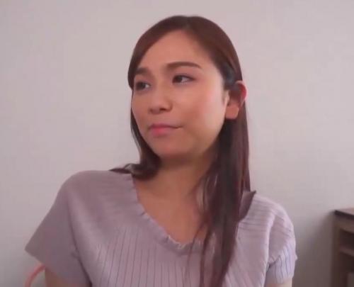 【奥様ナンパ】清楚で美乳な熟女を電マで発情させて中出しセックスのハメ撮りを決行！