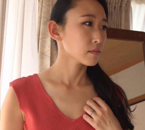 【ながえスタイル】妖艶な巨乳人妻に欲情した隣人巨根男性　巨大肉棒が忘れられず何度もセックスする幸せを選ぶ奥様