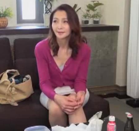 妻が入院して心配になった義母　妖艶な色気にやられて襲ってしまい久し振りの性交を中出しで欲求不満を解消してくれました