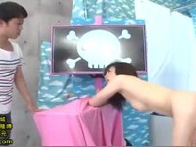 〖綺麗な+18禁〗『ダメっ無理～…』素人恋人がエッチな蟹股ゲームで罰ゲーム！エロ動画の最高作品