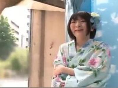 素人ナンパ『ホントに外から見えないの？』浴衣美少女と野球拳からのH《本日の18禁》