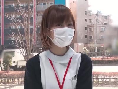 〖外見える!?+素人ナンパ〗「イキそうですか？」ケガしてオナニーできないので素人看護師がお手伝い！おかずにしたいR18動画
