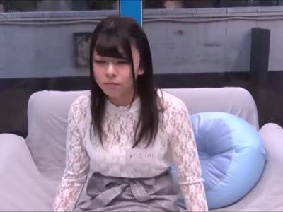 〖見えてないよね??+素人ナンパ〗「待ってください」質問に回答中のJDの隙を見ていきなりちんぽ即挿入！絶対見てほしいビデオ