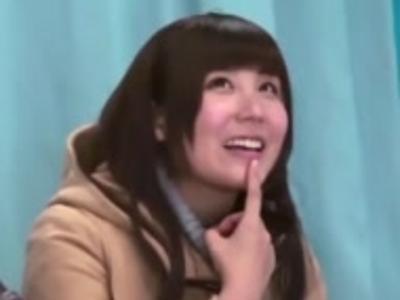 〖外見える!?+職業〗『我慢しなくていいよ』素人娘をナンパしてモテないクンの相手をしてもらった！おかずにしたい18禁動画