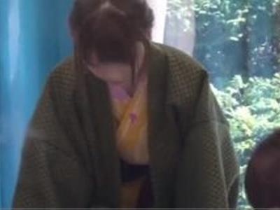 〖マジックミラー-エロ動画〗【マジックミラー号】旅行中のお姉さんの体を揉み揉み！きわどいマッサージ後にチンポ挿入！セクシーな女の子の18禁動画