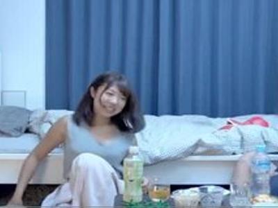 『恥ずかしぃよ～♡』清楚でおっぱい大きな女の子をナンパして即ハメ隠し撮り《本日の巨乳》