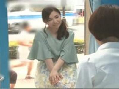 素人ナンパ『中はダメ…』きれいな人妻にエロマッサージして寝取り《本日の若妻》