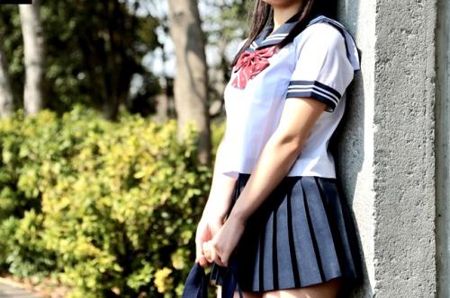 【原千草】女子校生の制服は変態になってから♡色んな物があるように色んな女子校生がいる♡女子校生の制服もいろんなのがある！