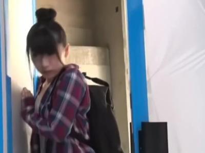 《外から見えてる??-大学生》『童貞なんてありえない…』童貞と嘘をついて美少女とガン突き膣内射精H！興奮確実なスケベすぎる動画