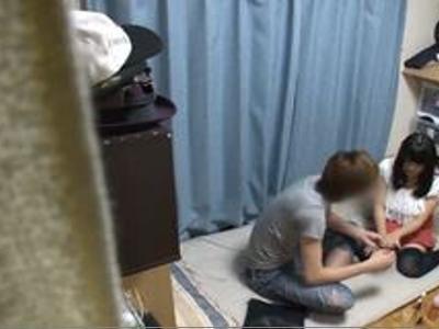 『今日会ったばっかりなのにダメだって…』綺麗な美少女を部屋に連れ込んで即ハメH〖おすすめ!!アダルト〗
