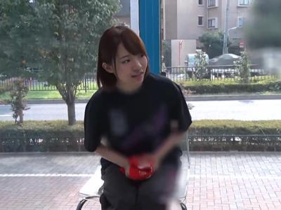 《外見える!?-マッサージ》『膣圧チェックって…入れるんですか？』スポーツ女子に締まりチェックついでに膣内射精H！フル勃起注意なエロ動画