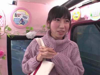 《素人ナンパ-外見える!?》顔面騎乗しながらの集中力トレーニングで本気イキしてしまう十代娘！抜けすぎ注意なスケベ映像