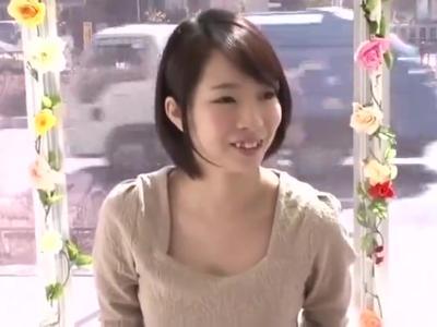 《外見える!?-素人》「旦那に怒られちゃう」美容ドリンクと偽り媚薬を服用させて不倫！無料で見れちゃうエロ映像