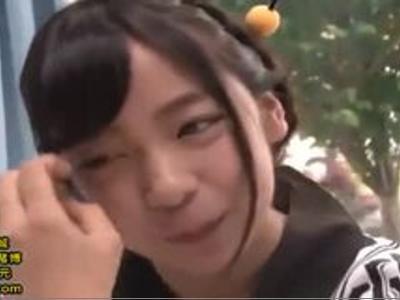 (マジックミラー+ナンパ)『恥ずかしぃ～』可愛い素人美女を褌姿にしてエッチ！右手が止まらない18禁動画