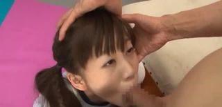 ブルマの美少女がイラマチオさせられて調教される姿がエロい・・・