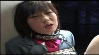 巨乳な女子大生を縛り上げてイラマチオさせ、強制的に口に出してやった