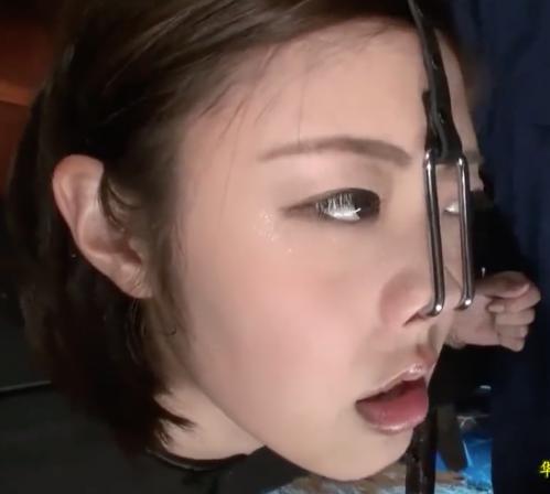 [水野朝陽]『ヌルヌル気持ち悪いわ・・・』肉奴隷ちんぽを舐める器械www