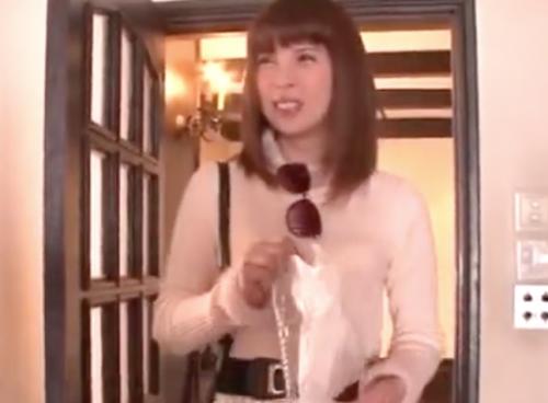 [ANRI]『もうそんなことしないでよ・・・』元芸能人がちんこ咥え込んでwww