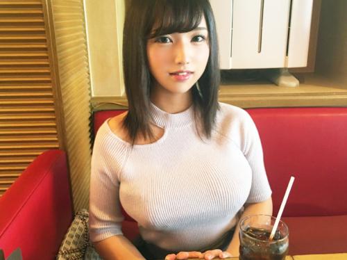 ＜素人ハメ撮り＞「おっぱいでおちんちん挟むん？」童顔ロリでロケット美爆乳な最高級ギャルにゴム無し中出しｗ＜スタイル抜群＞