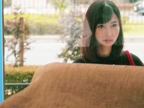 ＜マジックミラー号＞子持ちの即ハボ人妻ナンパ！！敏感エロ乳首を弄ばれ、ハメ倒される美形の超SSS級セレブ妻！＜素人企画＞