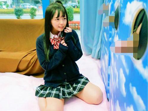 ＜素人NTR＞彼氏のチンコなのに分からずゴム無し生中出し！マジックミラー号の中で最高ランクの女子校生ｗ＜美少女ロリJK＞