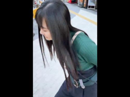＜素人ハメ撮り＞絶対アイドルより可愛い！乃木坂46みたいな清楚系ロリ娘が肉棒をパクリ＆顔に精子ぶっかけたｗ＜美少女＞