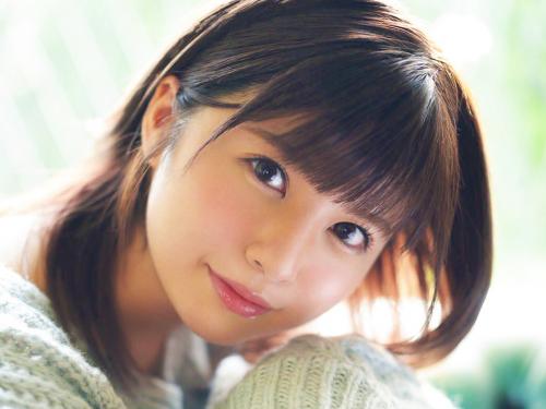＜未成年＞「おちんちん///もっと突いてぇぇ」アイドル級なルックスでまだ19歳なロリ美少女の無毛ワレメを堪能ｗ＜処女作＞