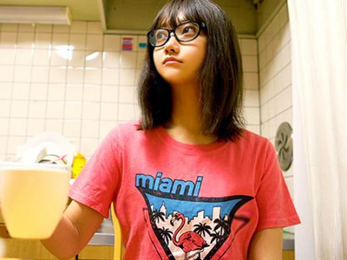 ＜芸能人＞AVデビューしたての南乃そら嬢だったが、アイドルグループ「おやすみセカイ」の虎瀬美也子だとバレるｗｗ＜処女作＞