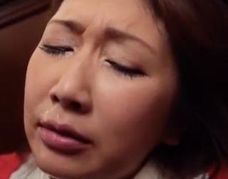 [伊織涼子]『気持ちがいいのよおおお・・・』陰毛が茂っている挿入へwww
