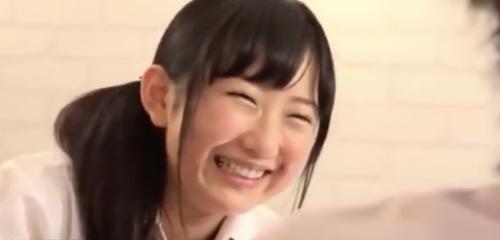 [神坂ひなの]表向きは笑顔のウェイトレス・・・バックヤードではとんでもないことが起きていたwww