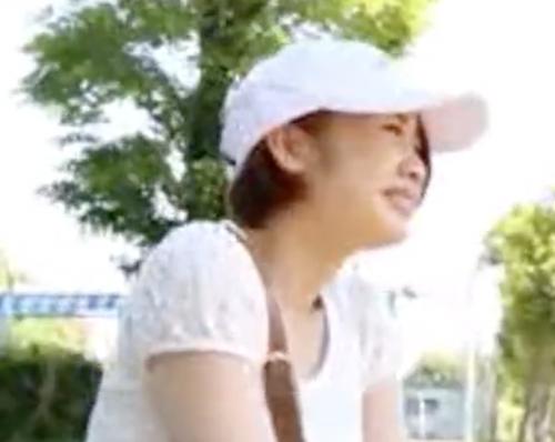 [雛菊つばさ]『でかいすぎるこのおっぱい・・・』男も思わず叫ぶwww