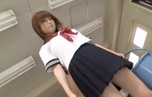 [浜崎りお]『おまんこに入って来ちゃうよ・・・』どんどんと奥に入り込むwww
