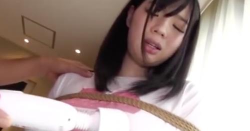 [斉藤みゆ]『デカすぎでしょうお胸が・・・』おじいちゃんが鼻の下伸ばして行為に及ぶwww