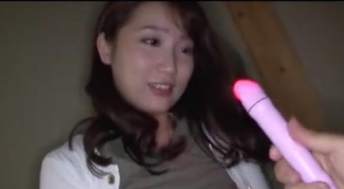 [倉多まお]衣服の上からでも飛び出ている・・・どでかいおっぱいwww
