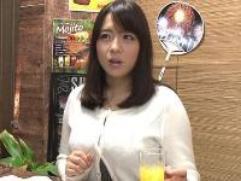 ＜居酒屋ナンパ＞お持ち帰りされ不倫に走る綺麗な奥さん。裸にされると凄いんです爆乳。生ハメでの激イキ中出しファック