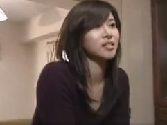 ＞情事に溺れた不貞妻。亭主が出勤した後は他人棒で善がり狂い不倫三昧、もう夢中