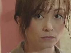勃起したマラを露出して誘う男に戸惑うふりをする熟女。それでも言われるがまま全裸となっての淫乱セックス「オマンコいいの～」