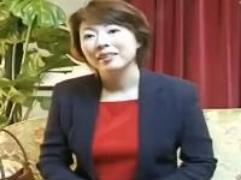 催眠術で淫乱になる熟女に美女。疼く身体がチンポを受け入れ始まる、乱交、スワッピング