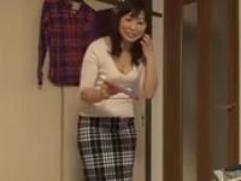 熟女ナンパ。お持ち帰りされた53歳の奥さん。卓球ゲームの敗北から寝取られます。全裸にされての不倫な淫行