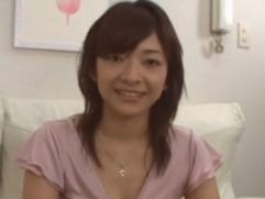 ＞旦那に不満があるわけではないですが、他人に抱かれて激イキしてしまう不貞妻。しかも顔謝、ハメ撮りファック