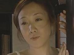 ＜ヘンリー塚本＞夫は性交の最中に中折れしてしまうインポ。そんな妻がノーブラから全裸となり使用人を誘惑。淫乱ファックで激逝き