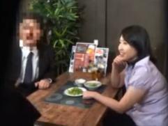 ＜居酒屋ナンパ＞お持ち帰りされ身体を許しちゃう40歳の奥さん。裸体を露わにチンポを咥え激イキ中出しファック