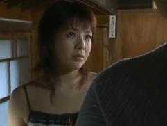＞「中年男に抱かれた事はないのか？お前が欲しい、力尽くでもやるぞ」妻の連れ子のパンティーを剥ぎ取りマラをねじ込む義父