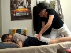 ＜おばさんレンタル＞マッサージから始まり最後には乳首とオマンコを露わに寝取られる50歳の家政婦。しかも中出しファック