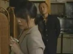 熟女母が息子に見られてしまった義父との淫行「喋っど親父に」口止め代わりにマラを受け入れる淫らな行為、母子相姦