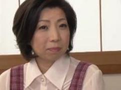 婿とのただれた関係。マンコを貫かれて善がり狂う52歳の熟女義母