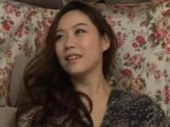＜熟女ナンパ＞とても綺麗な41歳のセレブ主婦が感じさせられ寝取られます。初対面チンポでの激イキ中出しファック