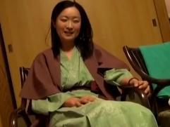 ＞色気漂う巨乳妻が他人棒で善がり狂い絶頂イキ。AV出演での淫乱、発情ファック