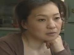 大沢萌。色っぽく見つめて誘惑する義母さん。深夜に部屋を訪れると淫乱モード。善がり狂うただれた関係、激イキ禁断ファック